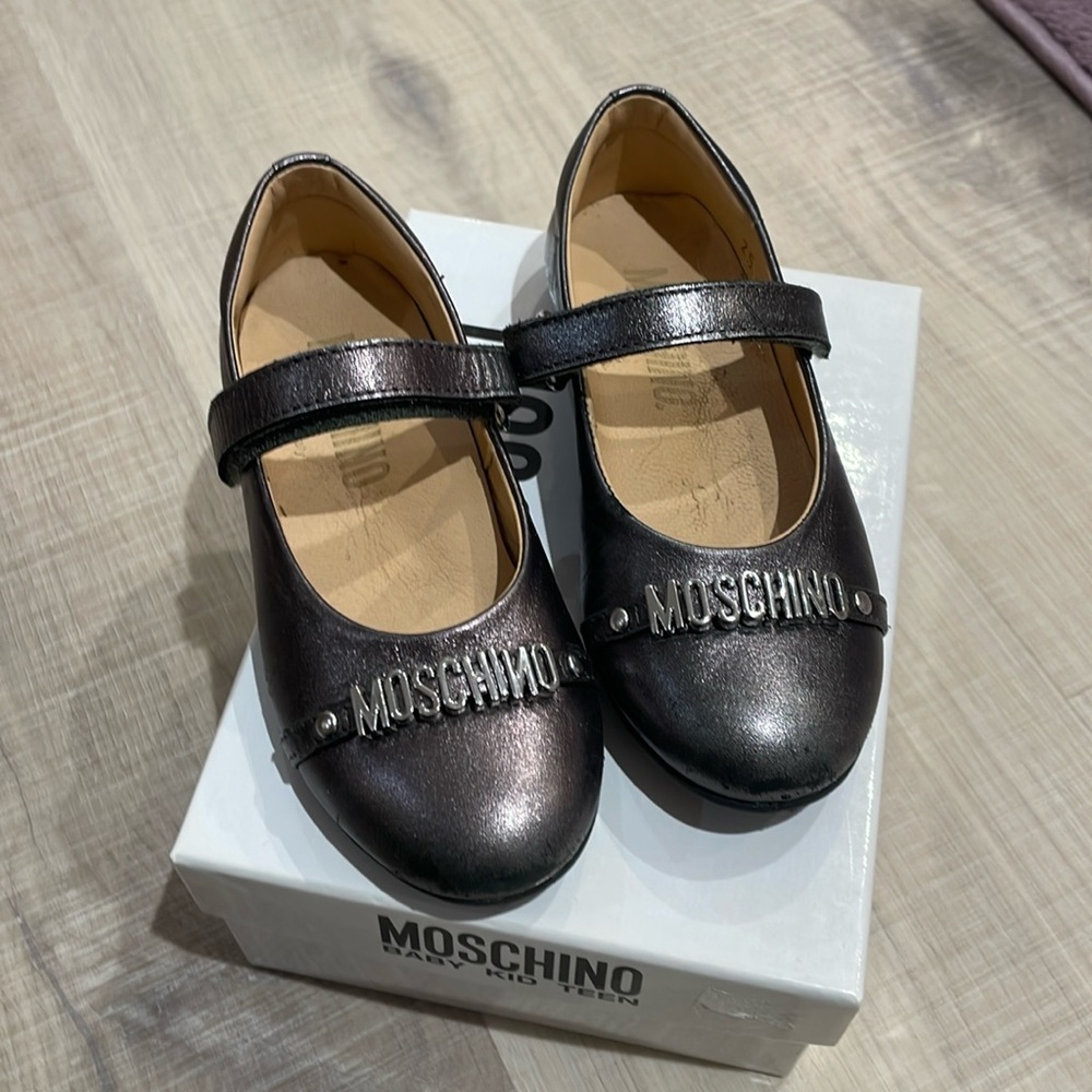 25EUR Moschino pewter Mary Jane’s